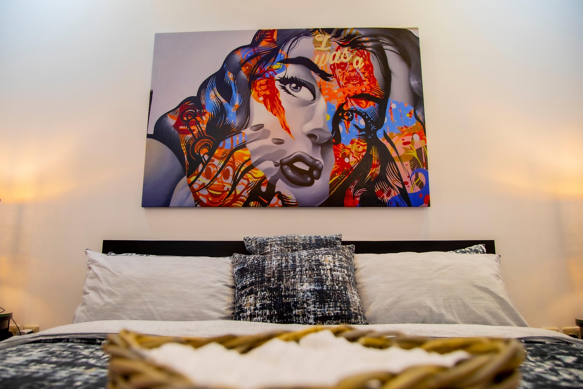 A clean, modern, funky looking bedroom scene